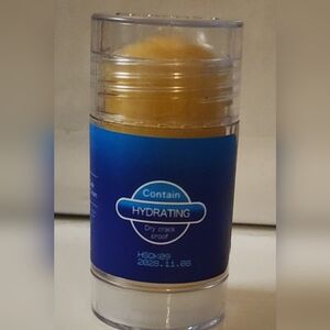 Eourhsa Cracked Heels/hands Stick NEW